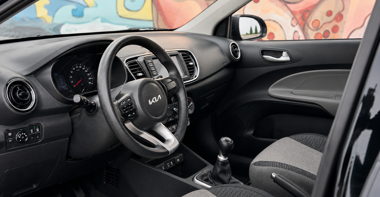 Kia Soluto – Picture 4