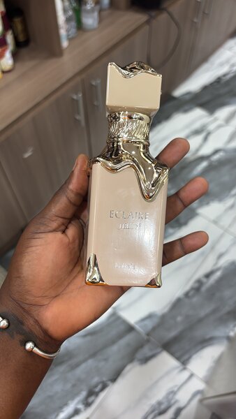 Parfum Chic et Élégant
