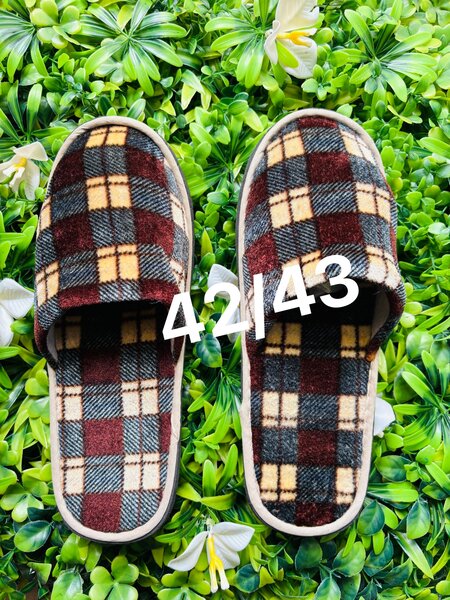 Chaussons confortables unisexes