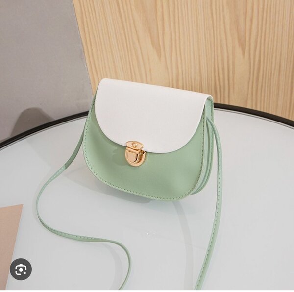 Petite sacoche en cuir PU