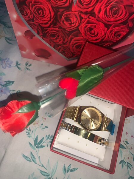 Montre Dorée Élégante