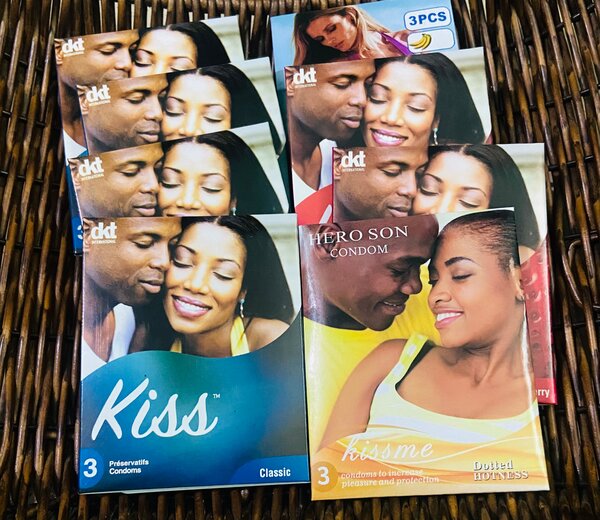 24 préservatifs (8 paquets)