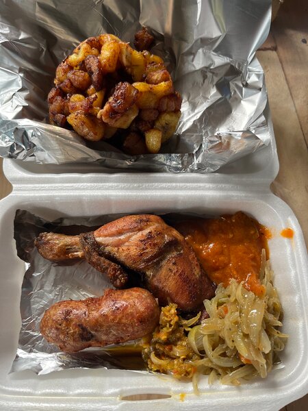 Alloco + poulet + saucisson