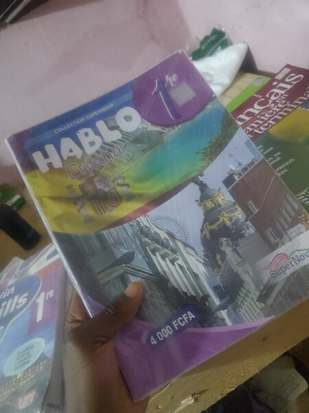 Livre d'Espagnol Habló 1