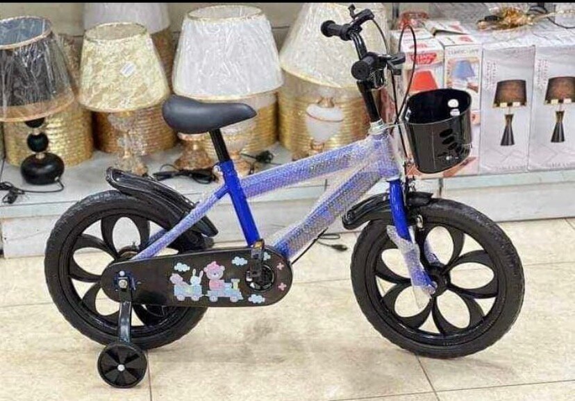 Vélo Enfant avec Stabilisateurs