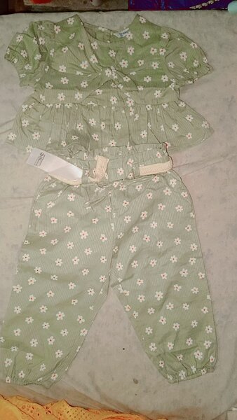Set enfant floral et jeans