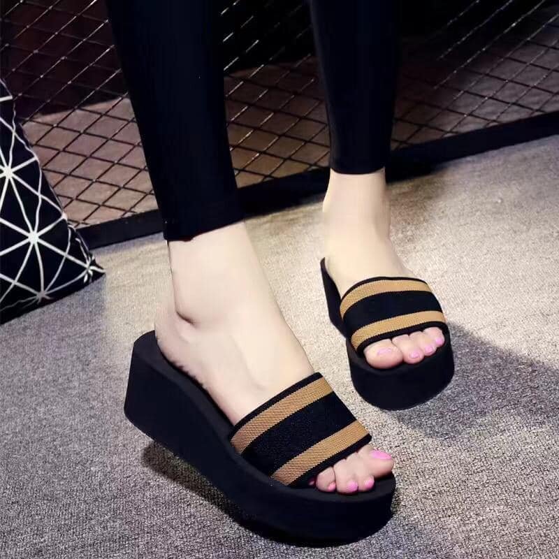 chaussons à plateforme