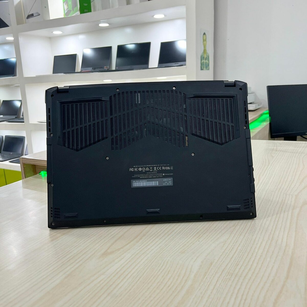 Laptop Gamer Aorus 17G i7-RTX 3070