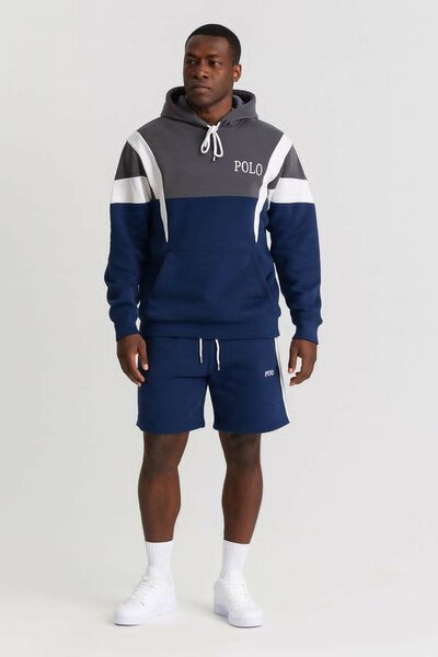 Sweat à capuche et short POLO