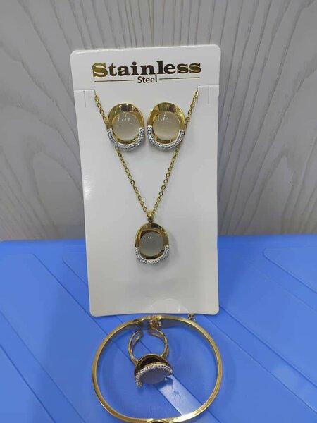 Parure acier inox élégante