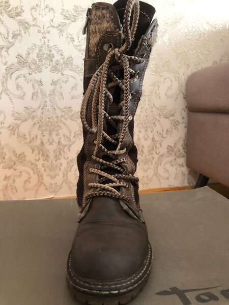 Мех - овчинка, натуралки 100%. 36 размер. в хорошем состояни