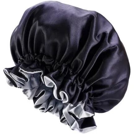 Bonnet en satin réversible