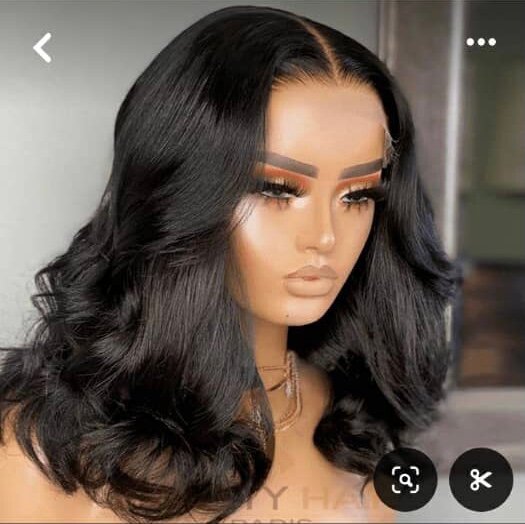 Perruque synthétique noire T16