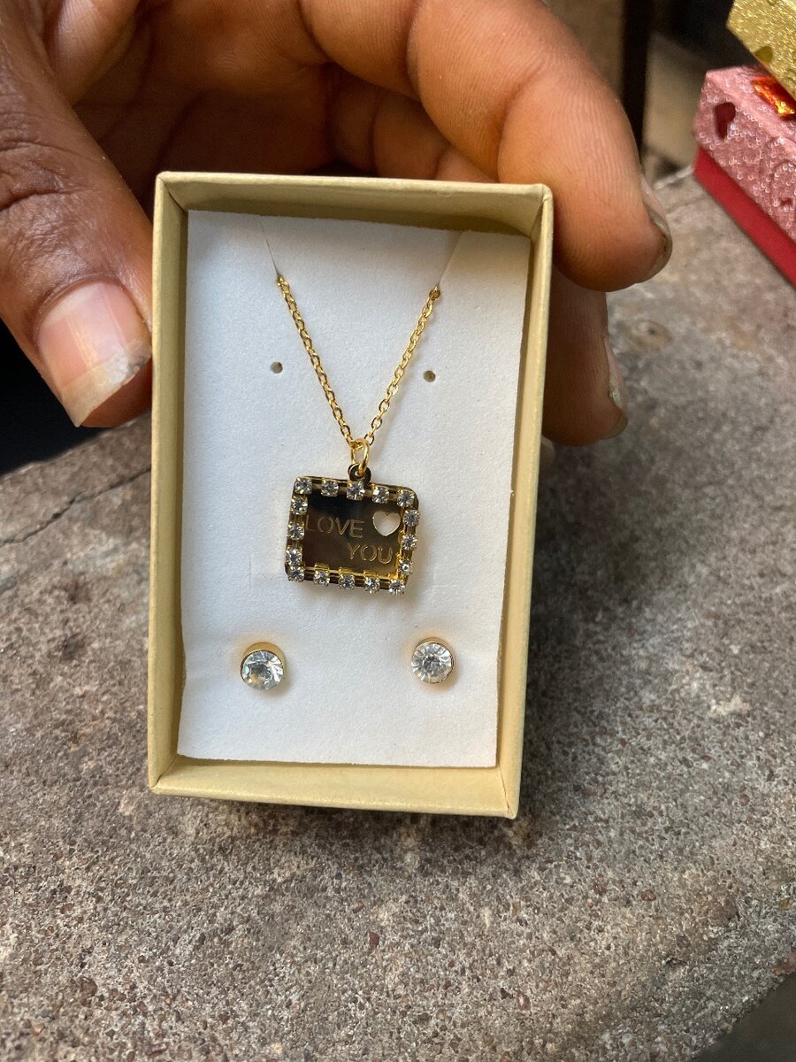 Jewelry necklace