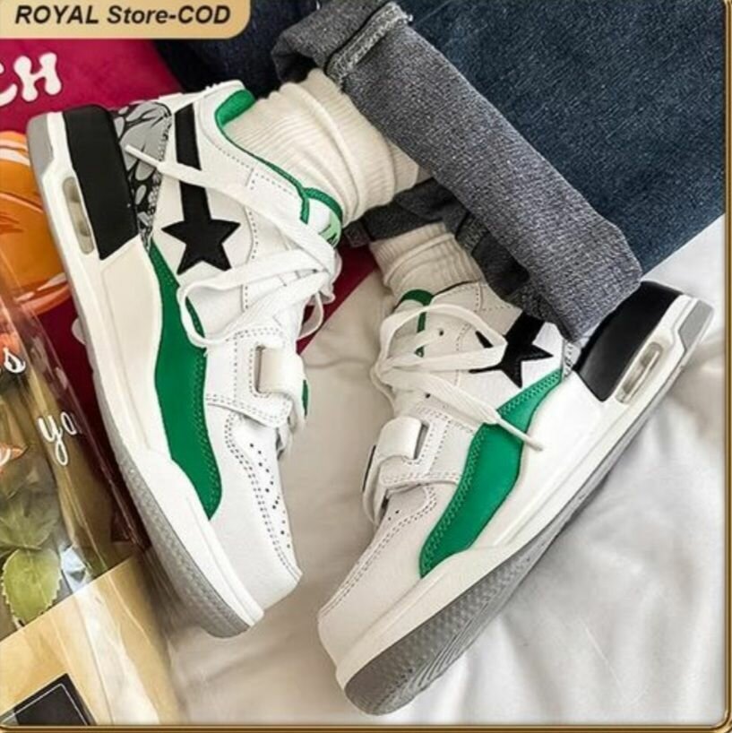 Baskets blanches et vertes