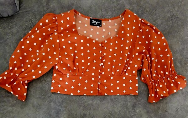 Blouse à pois vintage