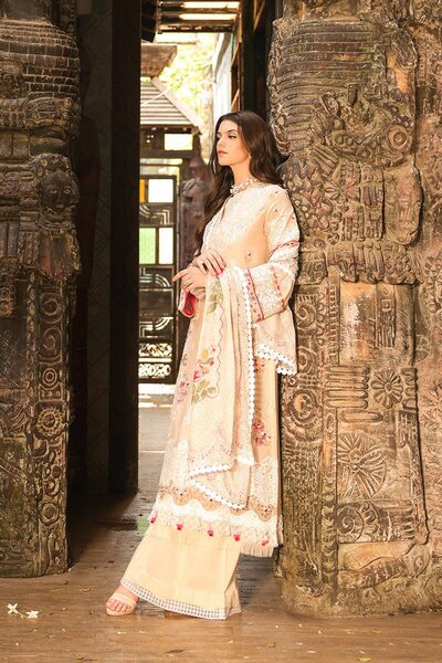 Luxury Lawn 3 pice suit