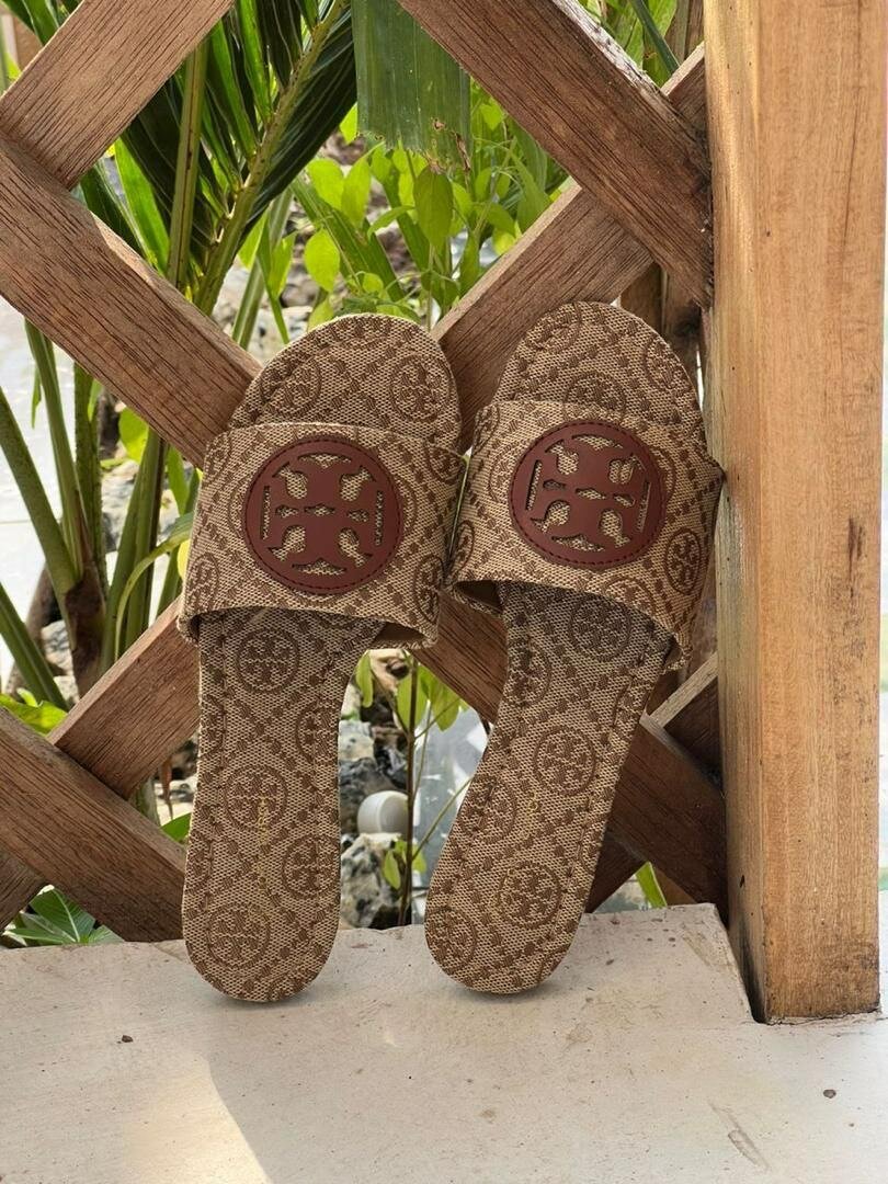 TT Slippers