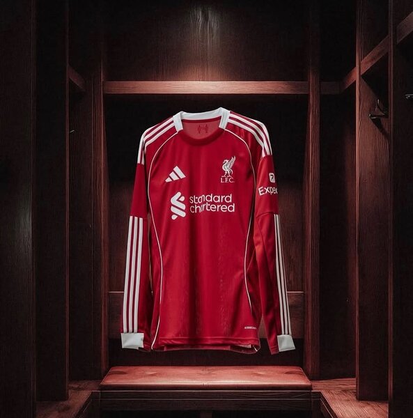 Maillot de foot rouge