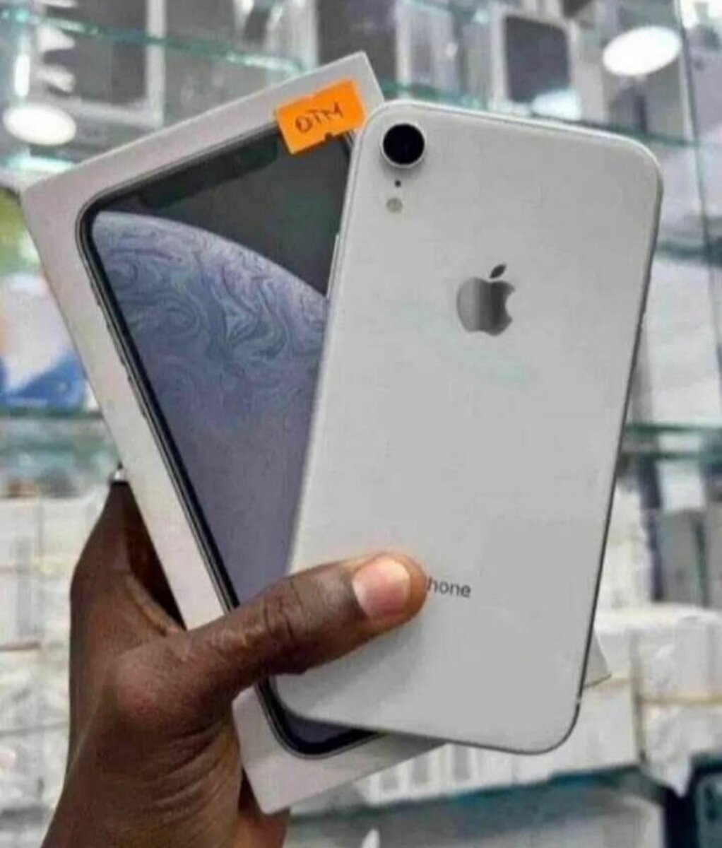iPhone XR 64GB Blanc Débloqué