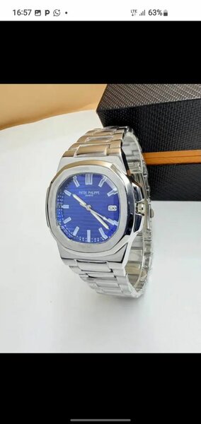 Montre en acier inoxydable