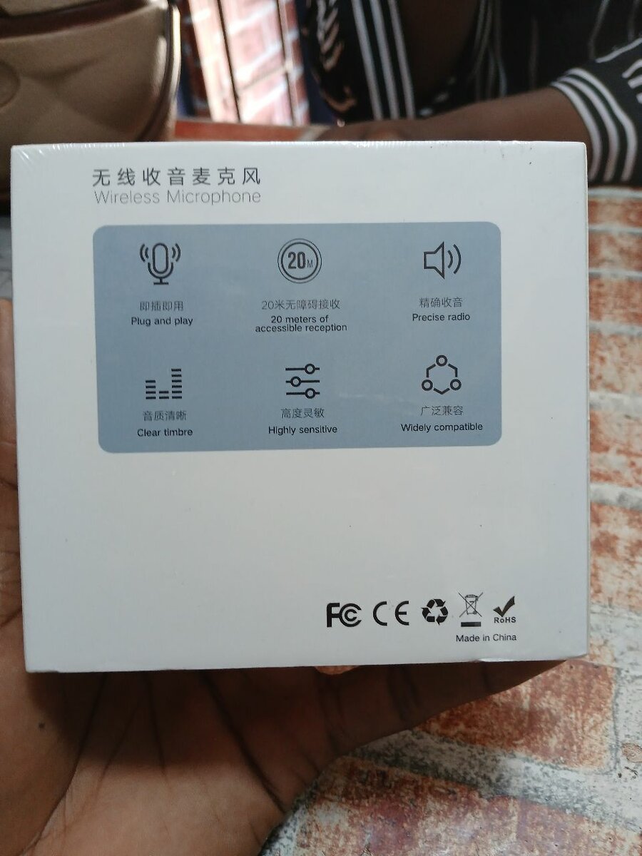 Micro cravate universel