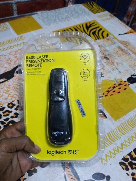 Télécommande Présentation R400