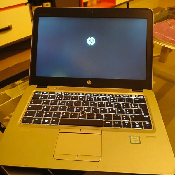 HP 820 G3