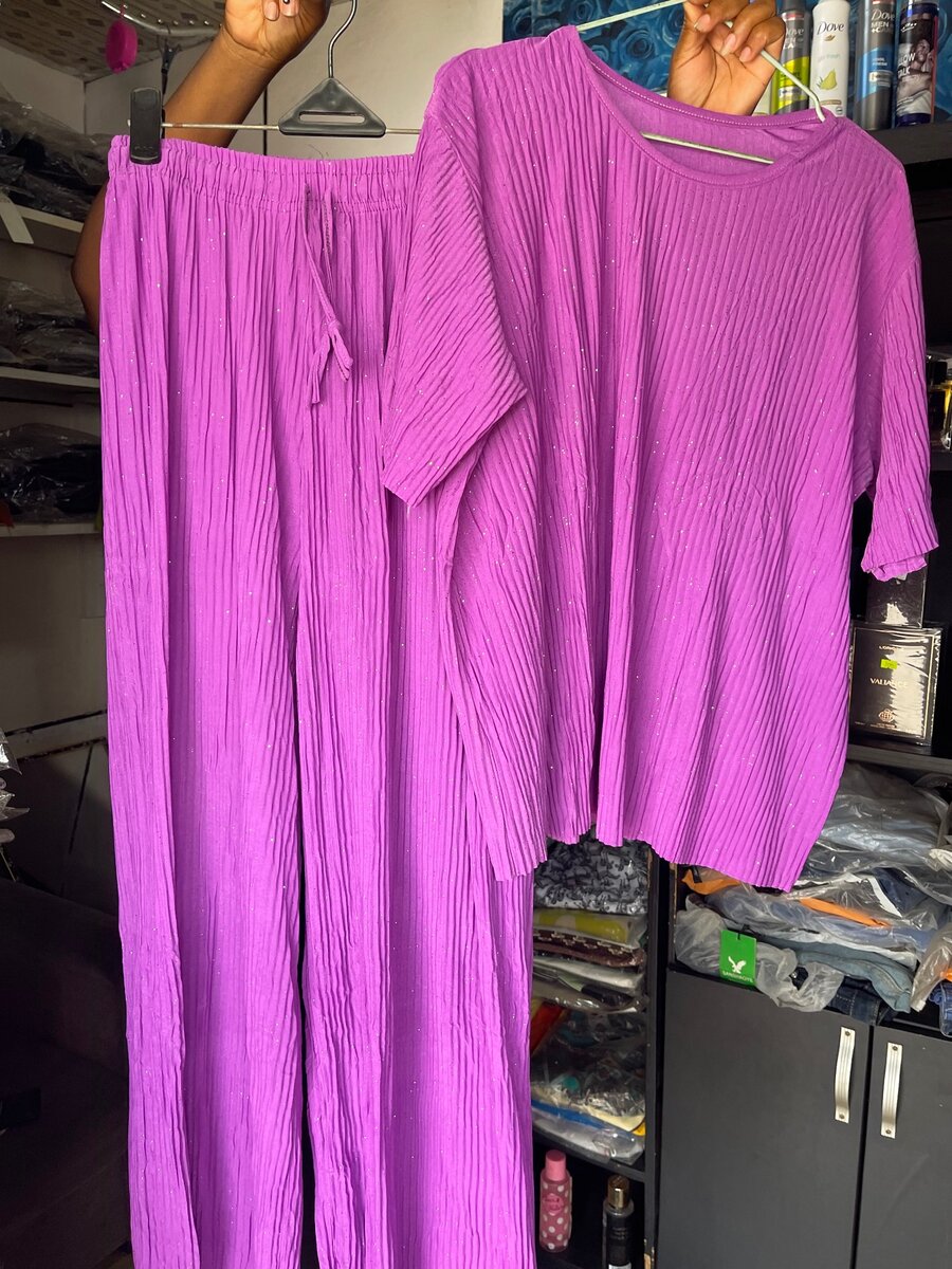 Ladies 2 piece available in different colors