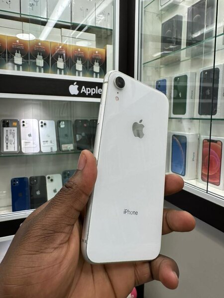 iPhone XR