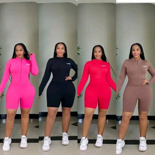 Combinaisons et robes pour femme