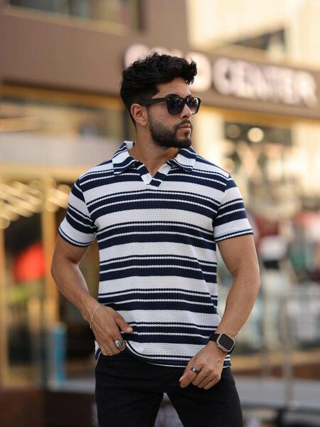 Polo rayé pour hommes - Élégant et décontracté