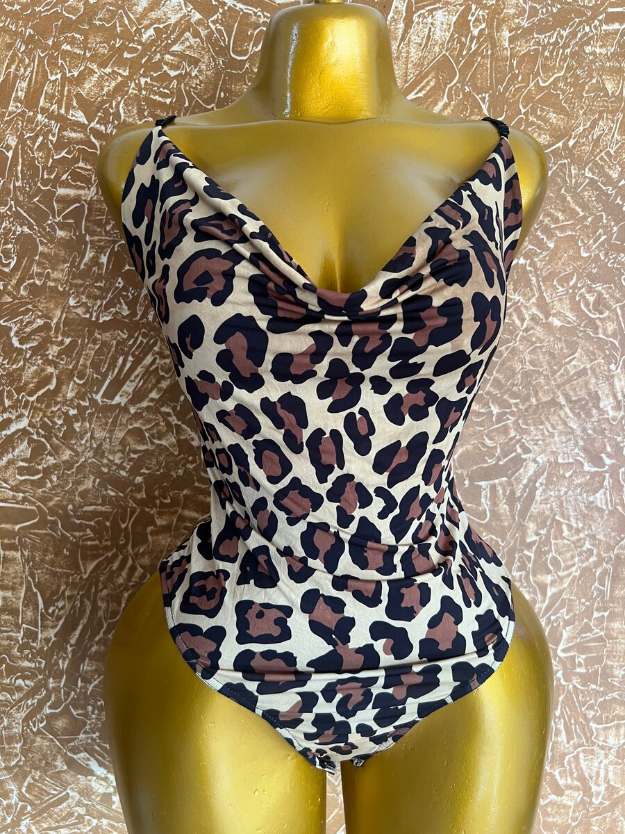 Body féminin stylé et sexy