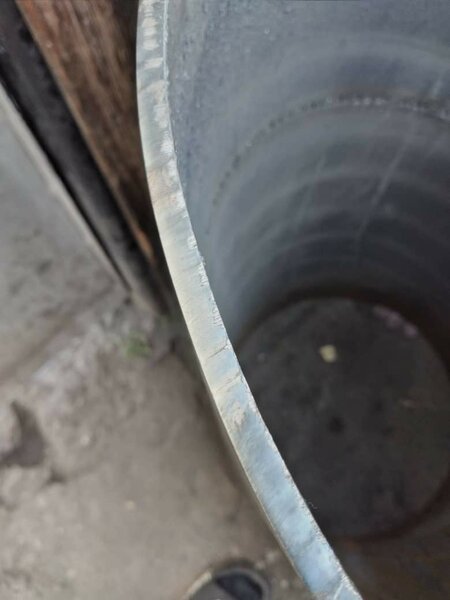 Железные бочки.