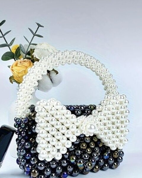 Sac à main perles élégantes