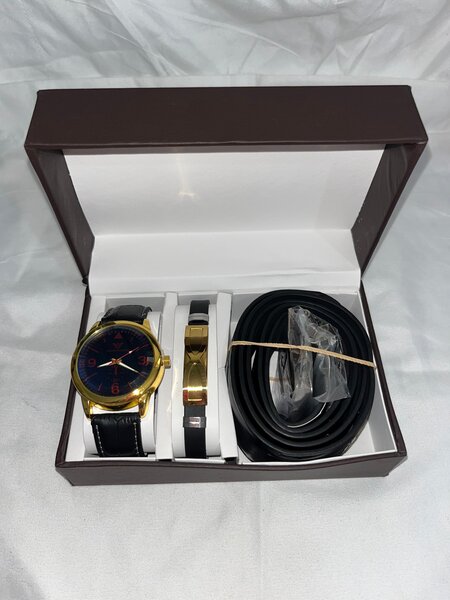 Coffret montre élégante homme