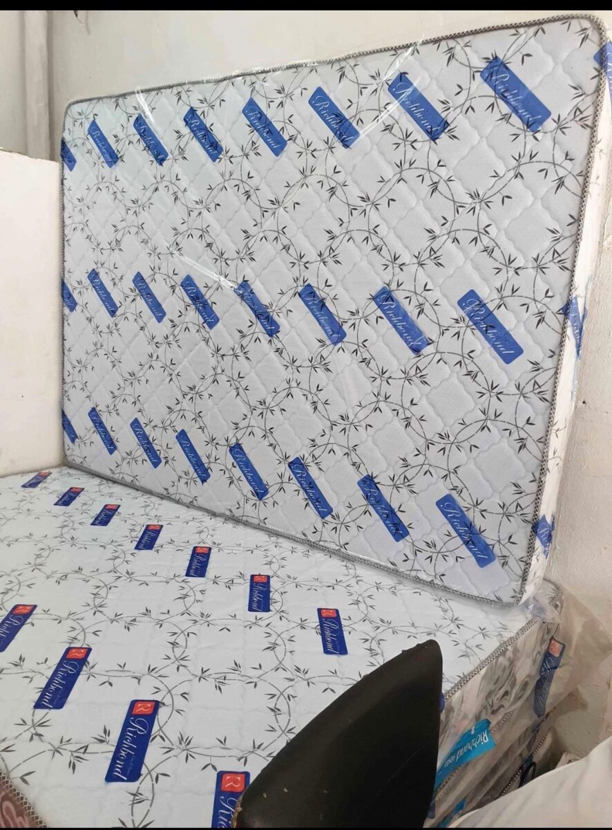 Matelas Anti-Stress ️  Relaxation Totale et Sommeil Profon