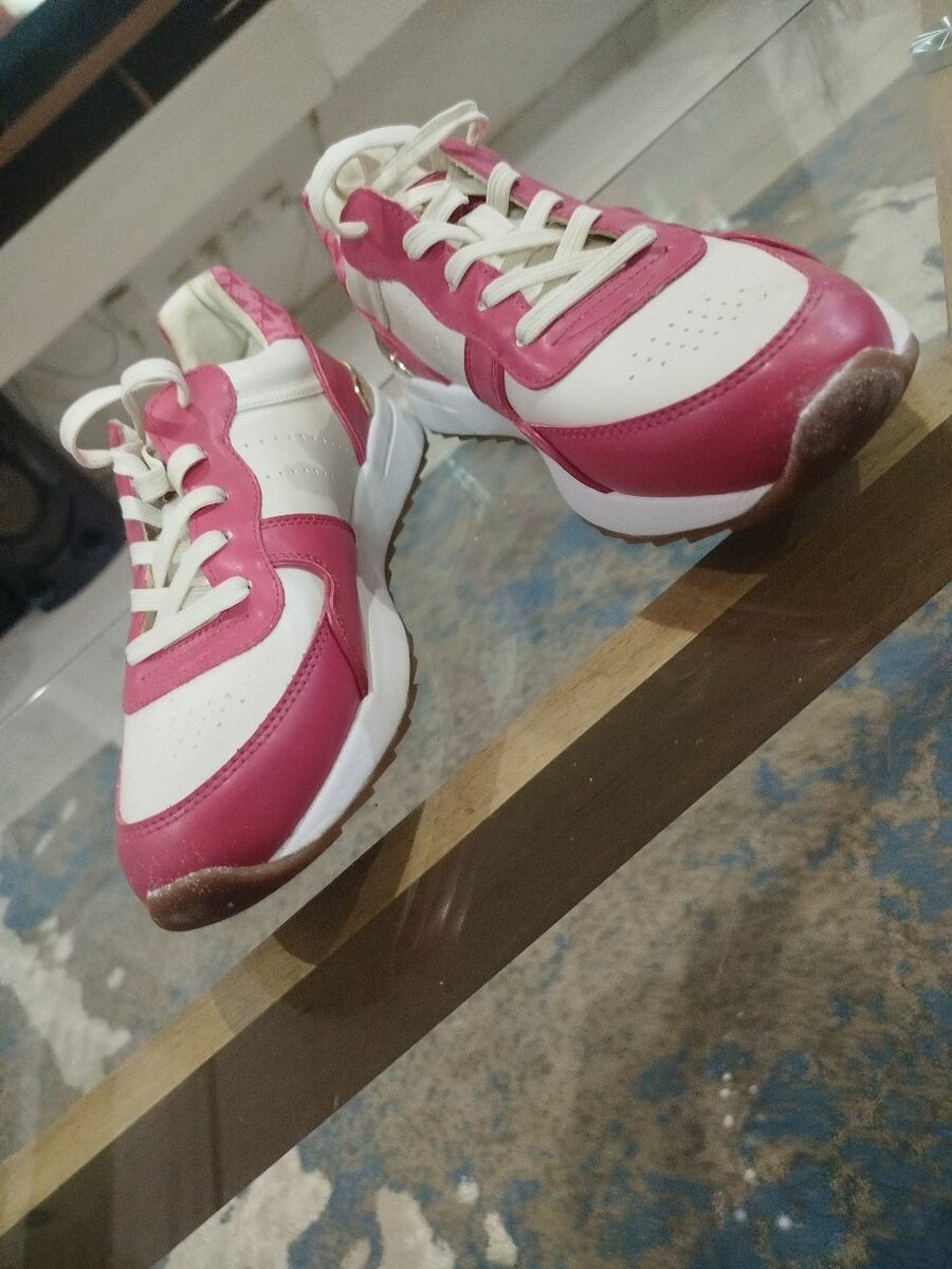 Baskets à lacets bicolores