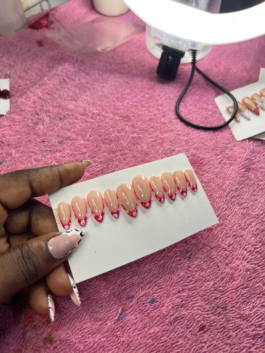 Ongles Press-On Chic et Élégants