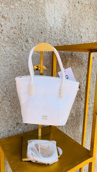 LADIES HANDBAGS- 24063