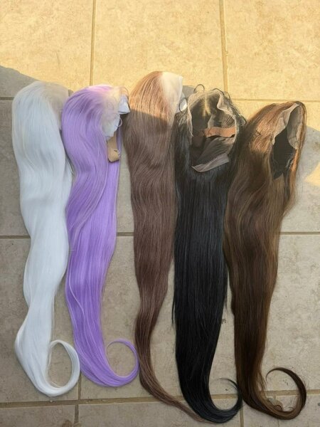 Perruque longue multicolore