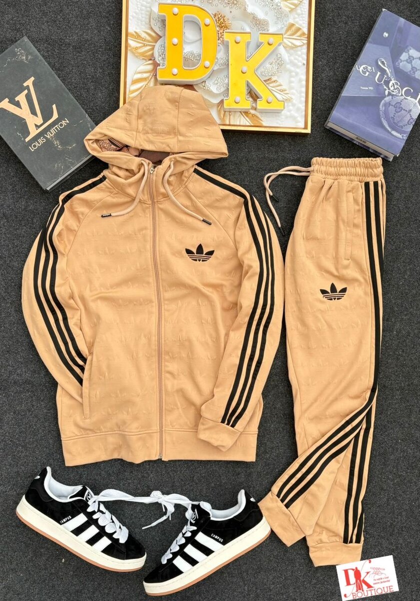 Survêtement à Capuche