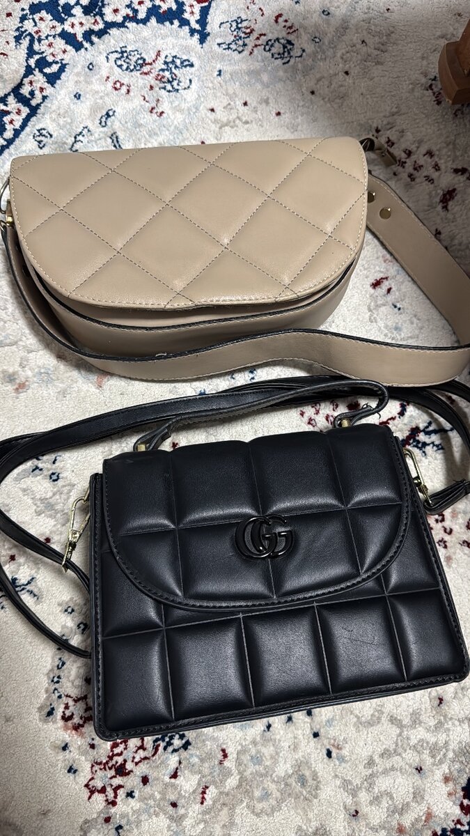 Продаются сумки по 300 с