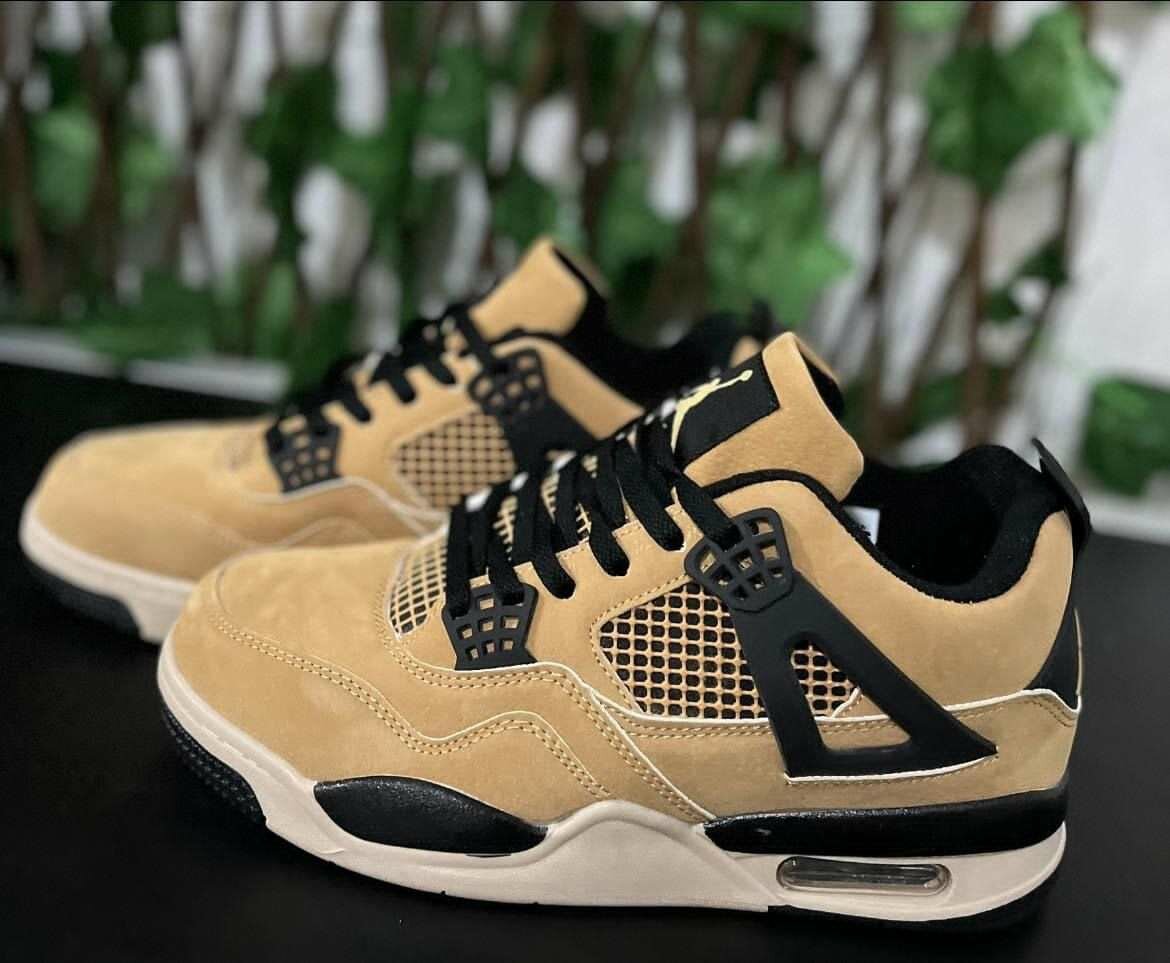 Jordan 4 first class