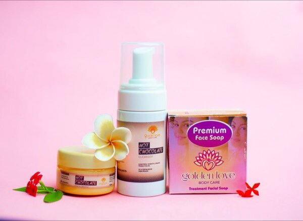 Hot chocolate glow facial set