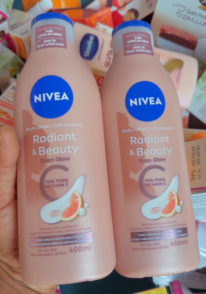 NIVEA Lait Corporel Radiant & Beauty