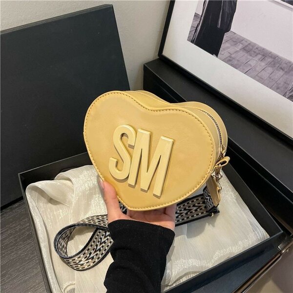 Sac bandoulière coeur coloré