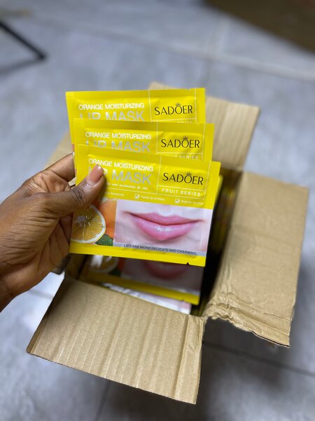 10 Masques Lèvres Orange