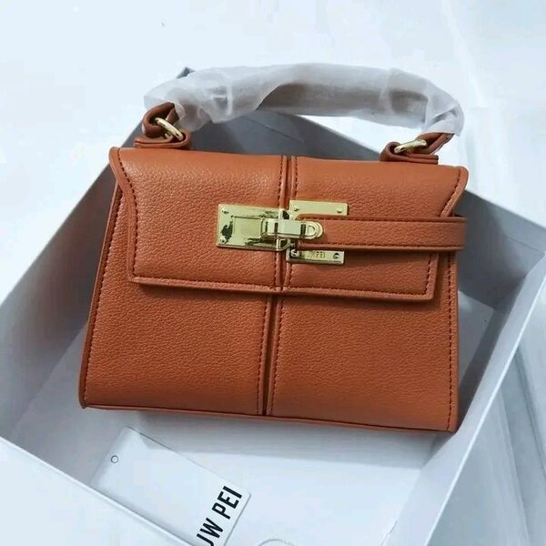 Sac à main élégant en cuir