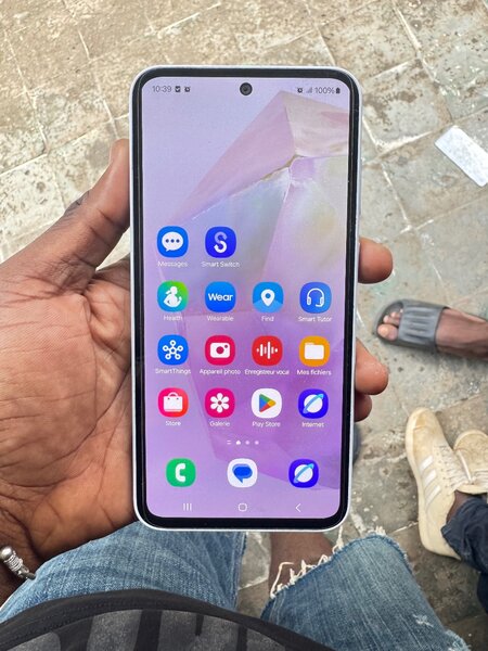 Samsung A35 128 giga ram 6